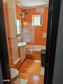 Inchiriez apartament 3 camere