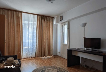 Inchiriez garsoniera piata Sudului, etaj 4/9 cu balcon + centrala bloc