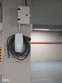 Spatiu subsol 227mp cu parcari subterane si boxe
