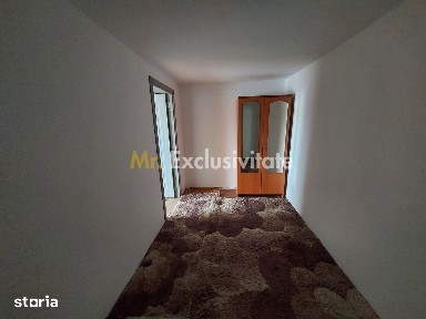 Casa de terminat in Bascov-Valea Ursului, Strada Salcamilor