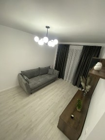 Inchiriez apartament
