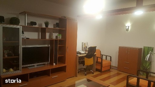 Garsonieră Tei, parter, mobilată, lift disponibil