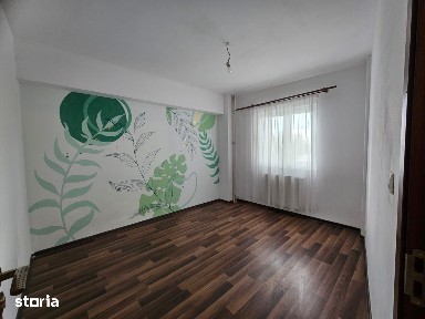 Burdujeni - ocazie, se vinde apartament cu 2 camere, balcon