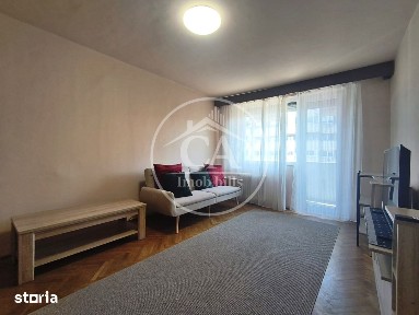 Apartament de vanzare cu 3 camere in zona Centrala, Oradea