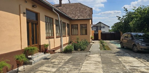 Casă de vânzare în Periam