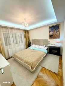 Apartament 3 camere de vanzare, 55 mp, zona Sovata