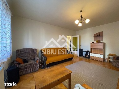 Apartament decomandat cu3 camere 73 mp. in Sibiu str. Lunga