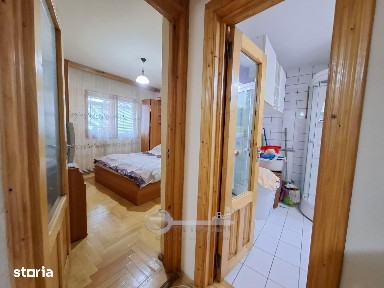 Liber, apartament 3 camere, Nicolina 2, baie cu geam, BLOC 1984, FARA