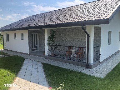 Casă individuală de vânzare - Bucium