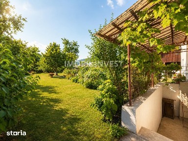 EXCLUSIVITATE! Casa cu teren generos de 6.642 mp, livada si gradina