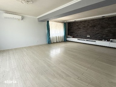 Vila tip duplex in Cumpana-ideala pentru doua familii sau o familie nu