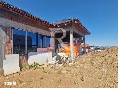 Casa cu 5 camere | Semifinisata | Vedere Panoramica | Paleu | Bihor