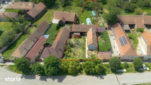 Casă locuibilă Șinca Veche - central, 931 mp teren, șură tradițională