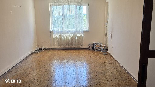 Vand apartament 3 camere dec. GARAJ, Boxa,Deva, Micul Dalas, etaj 2