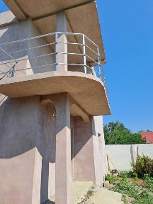 Proprietar - Gospodărie mare 5.600 mp, casă, livadă bogată, stupină și lac, com. Potlogi, Dambovita