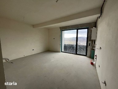 Apartament cu 3 camere in zona Baciu Regal