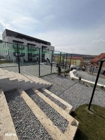 Apartament cu o camere, etaj 1, parcare, zona Regal