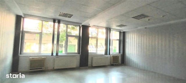 Spatiu birouri parter inalt amenajat modern - Central