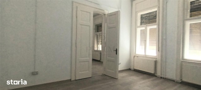 Spatiu birouri renovat nou, cladire istorica langa tribunal - P - ta