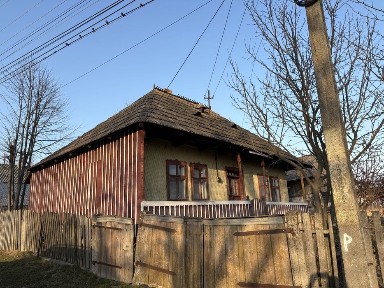 Cacica, Principala 95