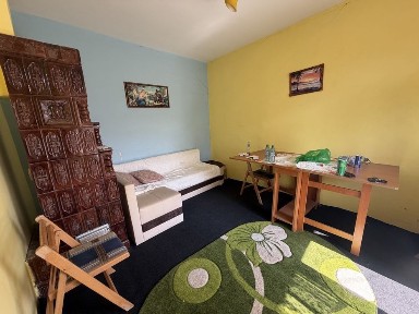 Vand casa comuna oinacu!