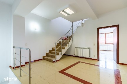 De inchiriat clădire multifuncțională Calea Ferentari