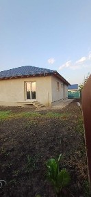 Casa tip duplex pe parter