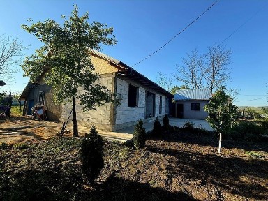 Casă de vanzare in Sat Moscu