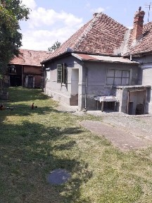 vanzare teren cu casa in terezian