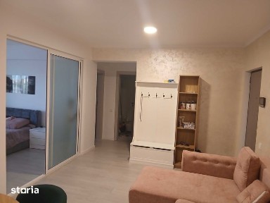Inchiriez apartament 3 camere soho brasov