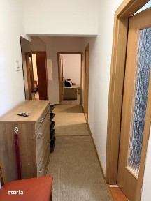 Inchiriez apartament 3 camere in zona centrala