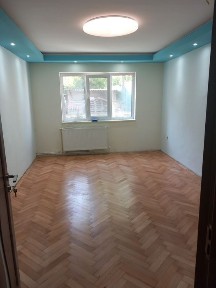 Apartament trei camere