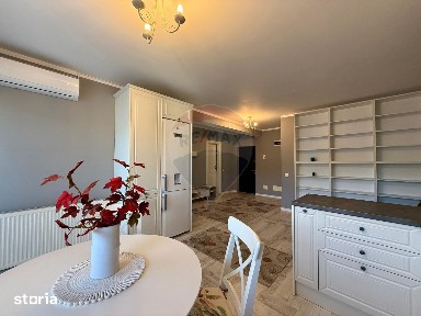 Apartament cu 2 camere de închiriat| parcare privată, lift și balcon