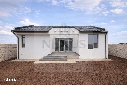 Casă modernă, 4 camere, teren 450 mp | Str. Miorita