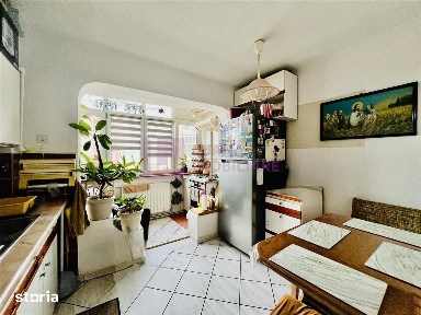 Apartament cu 3 camere | Vasile Aaron | decomandat | pivnita si boxa