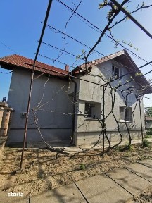 Casa de vanzare H
