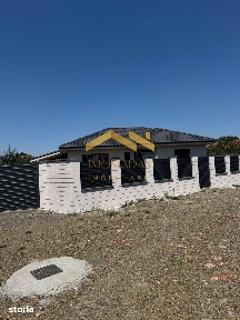 -Casa individuală -4 camere -2 băi -