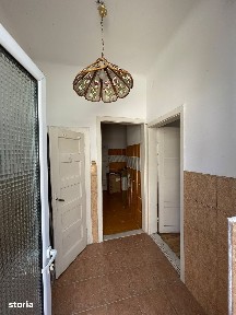 Vand casa caramida,str.Oituz,vis a vis de Salvare si Spital