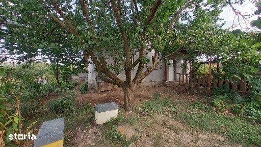 Casa noua cu 3 camere in Siria, 85 mp utili, teren 1.530 mp, livada si