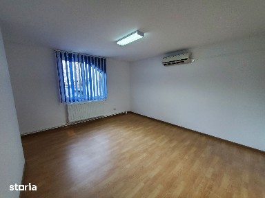 Casa cu 6 camere in Buna Ziua, curte 400 mp, birou sau locuinta!