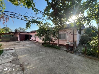 Vand casa Comuna Lunguletu Jud. Dambovita
