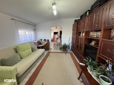 Apartament cu 2 camere si terasa, zona Decebal