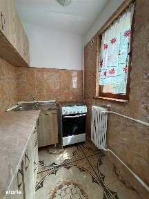 Garsoniera in bloc de apartamente, Podu Ros