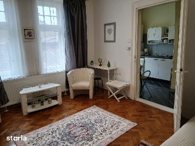Garsonieră mobilată și utilată în zonă centrală - confort și accesibil