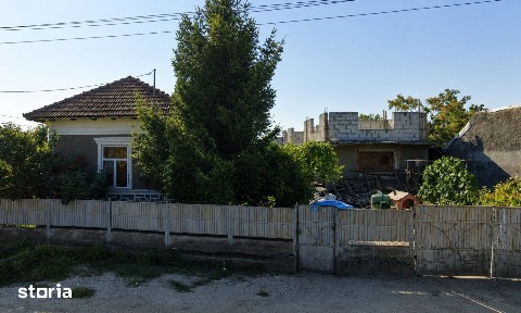 Casa de 68 mp si teren - 1.800 mp, Sat Comani