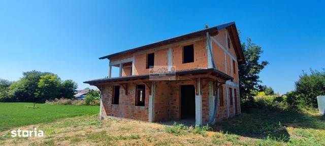 Vila la rosu Draganesti/Tecuci/Galati