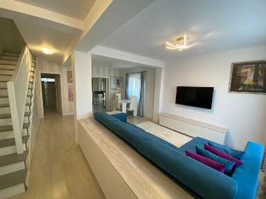 Casă cuplată tip Duplex - cartier La Brazi Residence, zona Bucium