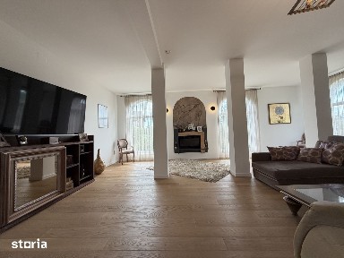 Vila de Lux cu Teren Generos de 2.108 mp - Floresti