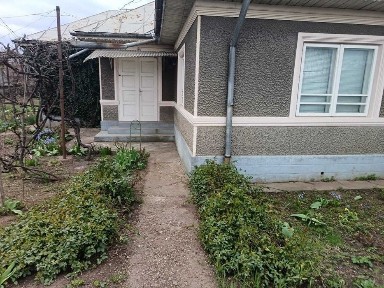 casa de vanzare in Roznov