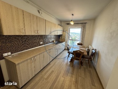 Apartament de inchiriat | 3 camere + loc de parcare subteran | 80 mp |